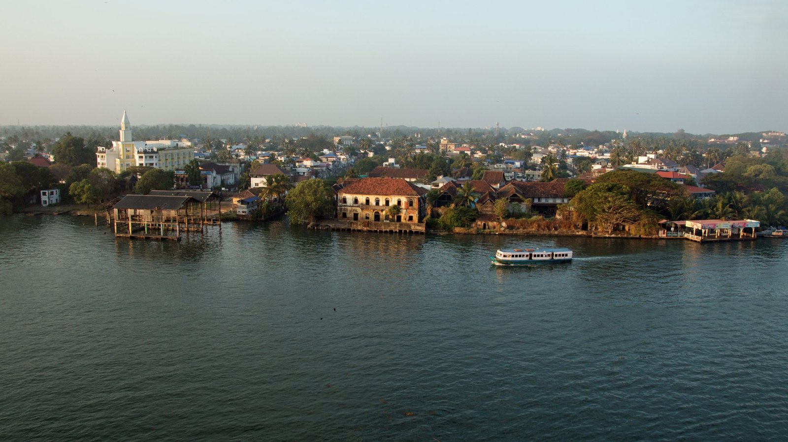 DAY TOURS FROM COCHIN