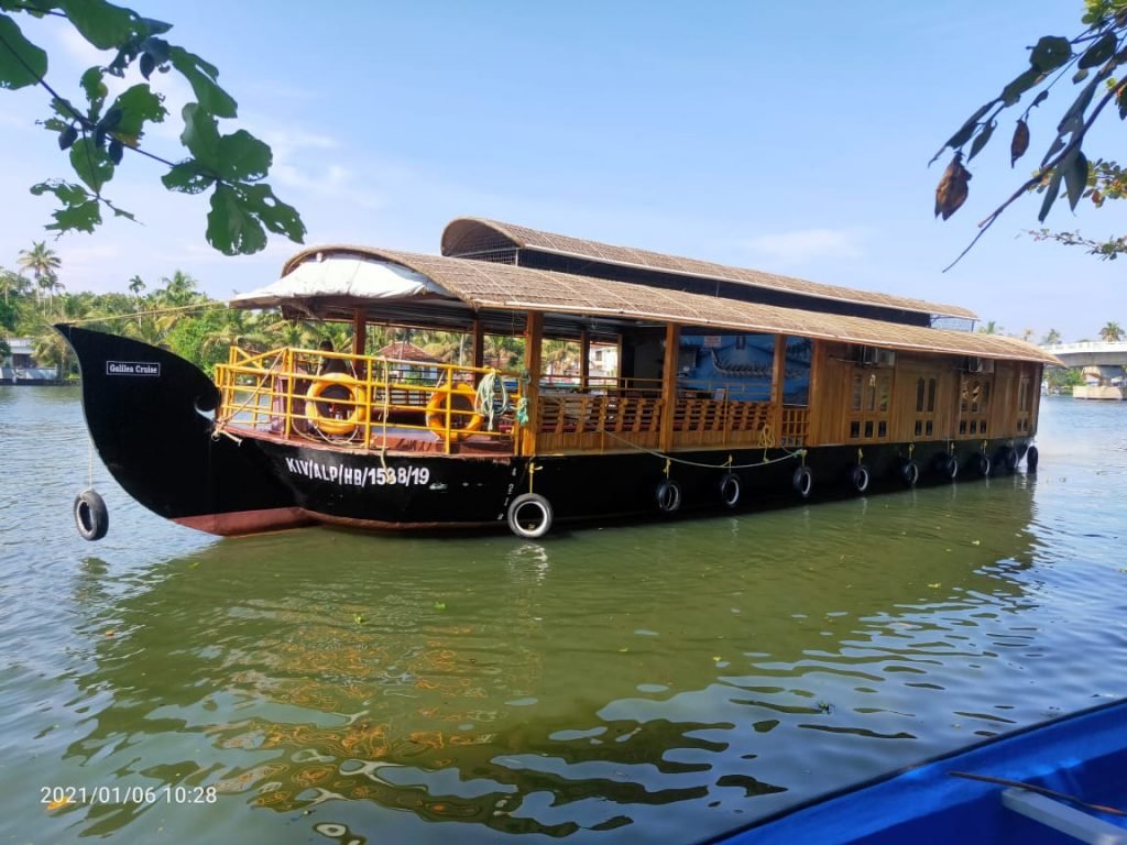 ASHTAMUDI HOUSEBOATS KOLLAM