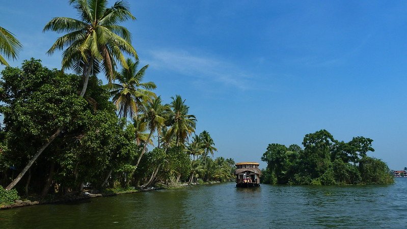 kollam to alleppey houseboat day tour