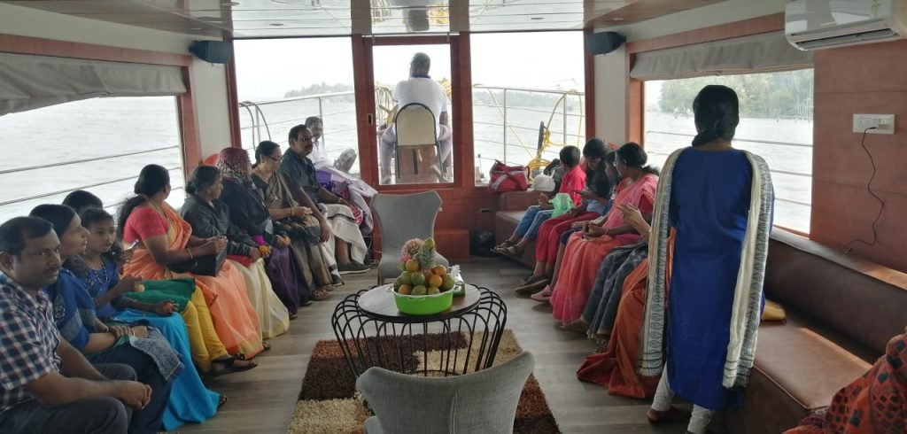 conference-kollam-houseboat