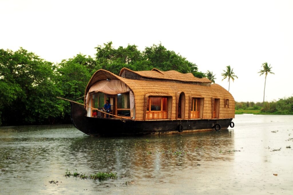 VARKALA BEACH HOUSEBOAT