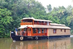 VARKALA PREMIUM HOUSEBOAT